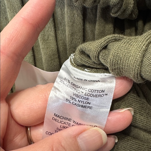 🆕 Quince Ribbed Sweater Dress - Picture 8 of 8